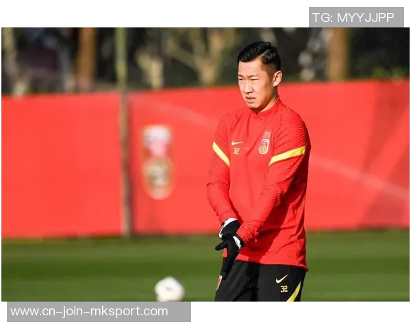 又要挖角泰山队，海港内援补强瞄准泰山队国奥双核，边路国脚成买卖筹码